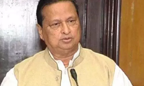 भुवनेश्वर: OPCC के पूर्व अध्यक्ष निरंजन पटनायक के आवास पर ईडी ने छापेमारी की