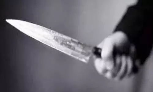 Rajasthan: मोबाइल बना दुश्मन, बड़े भाई ने छोटे भाई के पेट में घोंपा चाकू Rajasthan: मोबाइल बना दुश्मन, बड़े भाई ने छोटे भाई के पेट में घोंपा चाकू