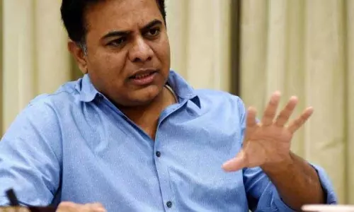 Telangana: ED ने फॉर्मूला-ई रेस से जुड़े मनी लॉन्ड्रिंग मामले में केटीआर पर मामला दर्ज किया Telangana: ED ने फॉर्मूला-ई रेस से जुड़े मनी लॉन्ड्रिंग मामले में केटीआर पर मामला दर्ज किया