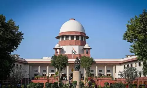 SC ने डीएनडी फ्लाईवे पर टोल वसूली पर रोक  लगाया