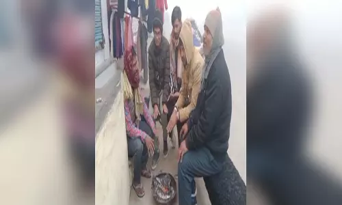 सर्दी का सितम, यहां जमने लगी बर्फ, VIDEO सर्दी का सितम, यहां जमने लगी बर्फ, VIDEO