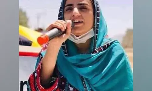 Baloch कार्यकर्ता ने धमकियों के बावजूद मानवाधिकार संघर्ष जारी रखने की कसम खाई Baloch कार्यकर्ता ने धमकियों के बावजूद मानवाधिकार संघर्ष जारी रखने की कसम खाई