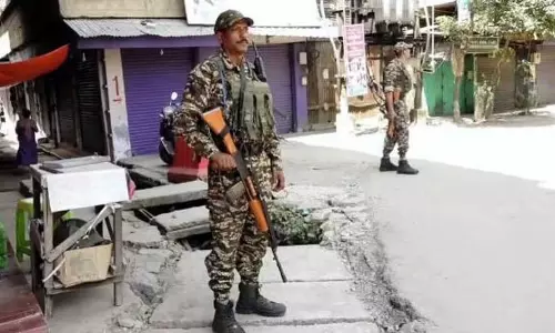 Manipur : इंफाल पश्चिम-कांगपोकपी सीमा क्षेत्र में गोलीबारी