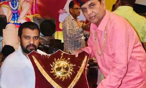 धर्म जगत में वर्तमान में संत निलेश चंद्र जी और धर्म प्रेमी Hardik Hundiya जैसे भक्तों की जरूरत धर्म जगत में वर्तमान में संत निलेश चंद्र जी और धर्म प्रेमी Hardik Hundiya जैसे भक्तों की जरूरत