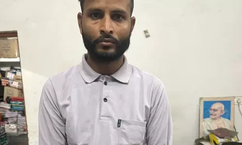 फैंसी स्टोर में लूट, बोरियाखुर्द का बदमाश गिरफ्तार फैंसी स्टोर में लूट, बोरियाखुर्द का बदमाश गिरफ्तार