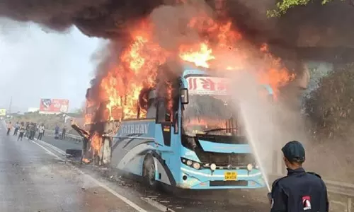 ओडिशा के Kandhamal में बस में लगी आग, कारण का अभी पता नहीं