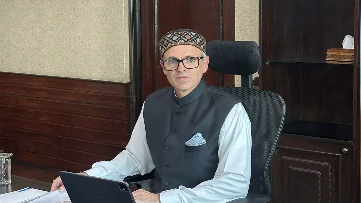 Omar Abdullah : पश्मीना शॉल पर वैट बढ़ाने का कोई प्रस्ताव नही