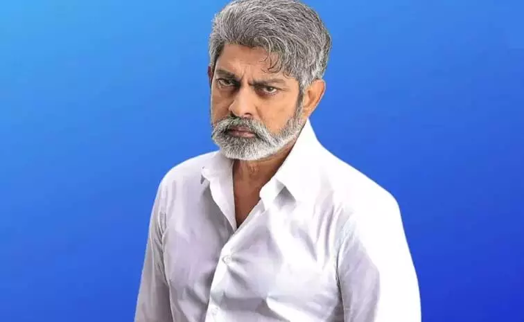 मैं रेवती के परिवार से मिलने गया था..लेकिन कोई प्रचार नहीं: Jagapathi Babu