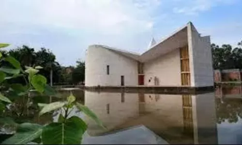 Punjab विश्वविद्यालय में पुतला दहन के आह्वान पर छात्र हिरासत में लिए गए Punjab विश्वविद्यालय में पुतला दहन के आह्वान पर छात्र हिरासत में लिए गए