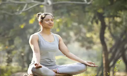 Yoga Tips: भूलने की समस्या से हैं परेशान तो करें इन योगासनों का अभ्यास