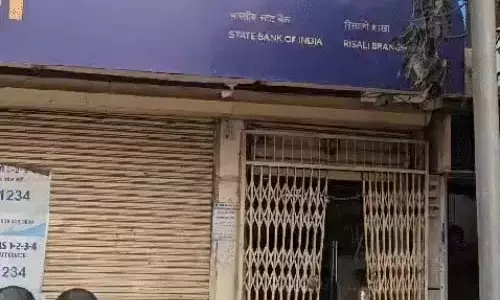 45 लाख ठगने की कोशिश नाकाम, डिजिटल अरेस्ट थे मां और बेटे फिर...