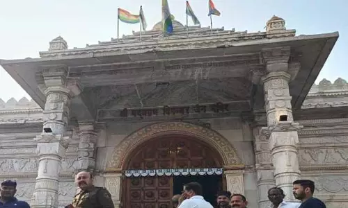 रायपुर: मंदिर में 10 लाख के आभूषण की चोरी रायपुर: मंदिर में 10 लाख के आभूषण की चोरी