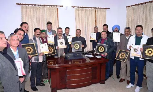 मुख्यमंत्री ने राज्य प्रदूषण बोर्ड के 50 वर्ष पूरे होने पर कैलेंडर जारी किया मुख्यमंत्री ने राज्य प्रदूषण बोर्ड के 50 वर्ष पूरे होने पर कैलेंडर जारी किया
