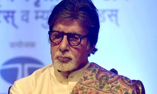 मां की पुण्यतिथि पर भावुक हुए अमिताभ बच्चन