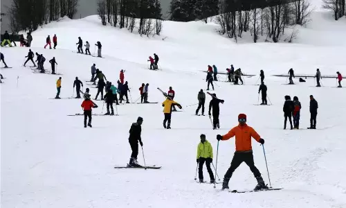 J&K: खेलो इंडिया शीतकालीन खेलों के पांचवें संस्करण की मेजबानी के लिए गुलमर्ग तैयार J&K: खेलो इंडिया शीतकालीन खेलों के पांचवें संस्करण की मेजबानी के लिए गुलमर्ग तैयार