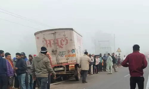 दुग्ध वाहन ने कुचला, स्पॉट पर एक की मौत