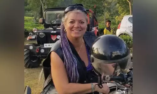 Assam : अमेरिकी महिला की होजाई में मोटरसाइकिल-ट्रक की टक्कर में मौत Assam : अमेरिकी महिला की होजाई में मोटरसाइकिल-ट्रक की टक्कर में मौत