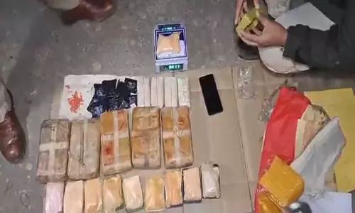 Assam एसटीएफ-कछार पुलिस ने सिलचर में 60,000 याबा, 125 ग्राम हेरोइन जब्त Assam एसटीएफ-कछार पुलिस ने सिलचर में 60,000 याबा, 125 ग्राम हेरोइन जब्त