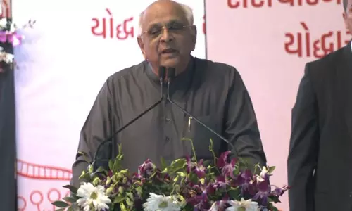 सोशल मीडिया के बुरे प्रभावों को रोकने के लिए सामाजिक सद्भाव आवश्यक: Gujarat CM