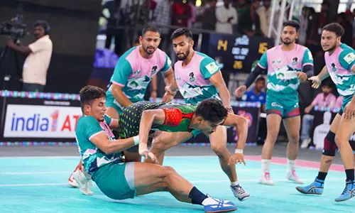 Youth Kabaddi Series: वास्को वाइपर्स ने हिमालयन तहर्स को हराकर डिवीजन 3 का खिताब जीता Youth Kabaddi Series: वास्को वाइपर्स ने हिमालयन तहर्स को हराकर डिवीजन 3 का खिताब जीता