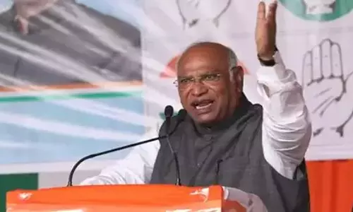 खड़गे ने सिद्धारमैया से कलबुर्गी में NIMHANS शाखा खोलने का आग्रह किया खड़गे ने सिद्धारमैया से कलबुर्गी में NIMHANS शाखा खोलने का आग्रह किया