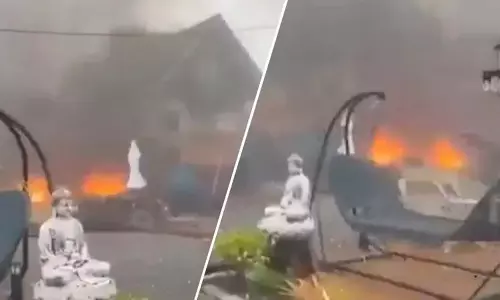 Brazil: 10 लोगों को ले जा रहा विमान ग्रामाडो की दुकानों में जा गिरा, सभी के मारे जाने की आशंका Brazil: 10 लोगों को ले जा रहा विमान ग्रामाडो की दुकानों में जा गिरा, सभी के मारे जाने की आशंका