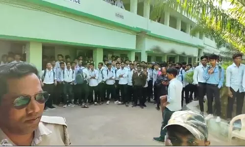 Odisha में लेक्चरर ने छात्रों को भेजे अश्लील संदेश, निलंबित