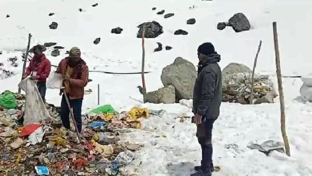 Kedarnath: लैंडफिल स्थलों में टनों अनुपचारित कचरा डाला जा रहा, 23.3 टन अकार्बनिक कचरा उत्पन्न हुआ