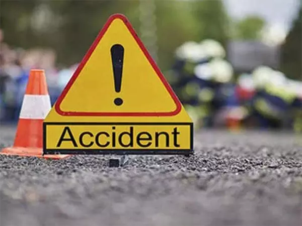 Accident:  फुटपाथ पर सो रहे लोगों पर डम्पर ट्रक चढ़ा, 3 की मौत, 6 घायल