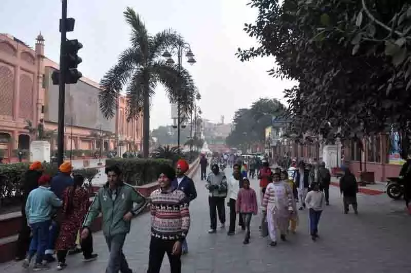 Amritsar: व्यापार को बढ़ावा देने के लिए बेहतर नागरिक सुविधाएं हों