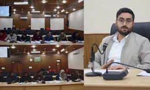 DC बांदीपोरा ने JKSSB परीक्षा केंद्रों का निरीक्षण किया, व्यवस्थाओं की समीक्षा की DC बांदीपोरा ने JKSSB परीक्षा केंद्रों का निरीक्षण किया, व्यवस्थाओं की समीक्षा की