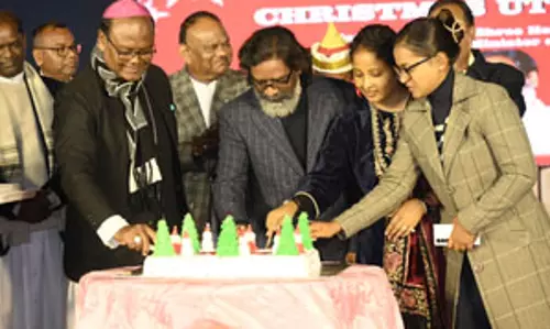 सीएम हेमंत सोरेन ने क्रिसमस उत्सव में लिया भाग, बोले- सद्भावना कायम रहे