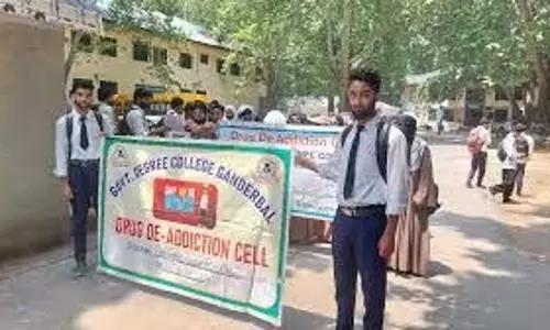 शिक्षा विभाग ने प्रशासन गांव की ओर के तहत वाद-विवाद, चित्रकला प्रतियोगिता का आयोजन किया