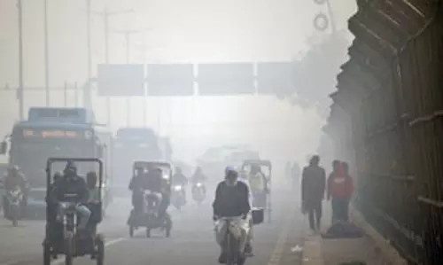 शीतलहर के बीच दिल्ली की वायु गुणवत्ता ‘गंभीर’ स्तर पर पहुंची