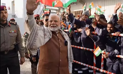 प्रधानमंत्री मोदी ने कुवैत में गल्फ स्पिक लेबर कैंप में भारतीय श्रमिकों से बातचीत की