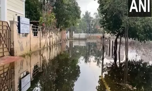 Tamil Nadu: भारी बारिश के बीच थूथुकुडी में जलभराव Tamil Nadu: भारी बारिश के बीच थूथुकुडी में जलभराव