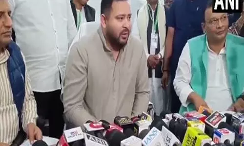Tejashwi Yadav ने बिहार के उपमुख्यमंत्री के तौर पर विजय सिन्हा को बेकार बताया Tejashwi Yadav ने बिहार के उपमुख्यमंत्री के तौर पर विजय सिन्हा को बेकार बताया