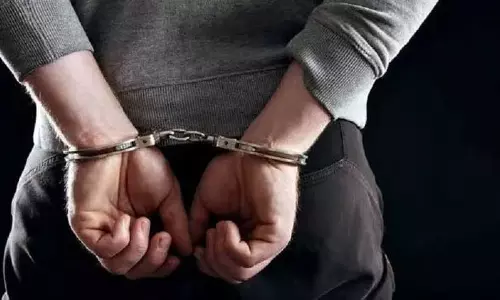 Assam : सोनापुर में अवैध प्रवेश के आरोप में दो बांग्लादेशी नागरिक हिरासत में लिए गए Assam : सोनापुर में अवैध प्रवेश के आरोप में दो बांग्लादेशी नागरिक हिरासत में लिए गए