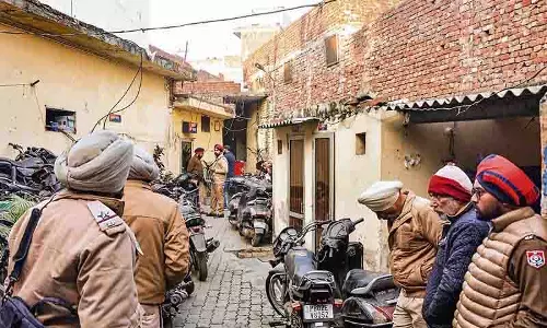 पंजाब को दहला देने वाले विस्फोटों में पाकिस्तानी आतंकी संगठनों और ISI का हाथ पंजाब को दहला देने वाले विस्फोटों में पाकिस्तानी आतंकी संगठनों और ISI का हाथ