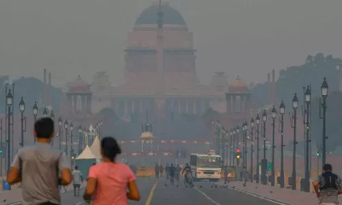 New Delhi: सीपीसीबी के अनुसार दिल्ली की वायु गुणवत्ता ‘गंभीर’ स्तर पर पहुंची New Delhi: सीपीसीबी के अनुसार दिल्ली की वायु गुणवत्ता ‘गंभीर’ स्तर पर पहुंची