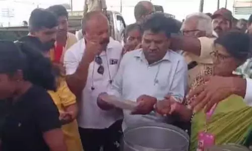 Kannada साहित्य सम्मेलन में परोसा मांसाहारी भोजन, खड़ा हुआ विवाद