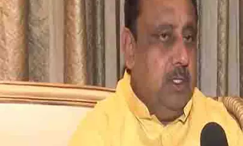 केजरीवाल CM के तौर पर काम नहीं कर सकते और न ही किसी फाइल पर हस्ताक्षर कर सकते हैं: Praveen Khandelwal