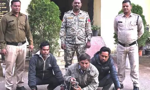 रस्सी से बांधकर रात 2 बजे ग्रामीण की हत्या, 3 बदमाश गिरफ्तार