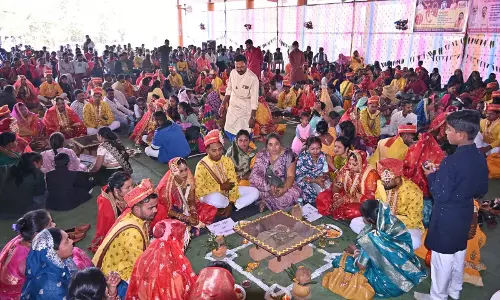मुख्यमंत्री कन्या विवाह योजना के तहत 48 जोड़े बंधे परिणय सूत्र में मुख्यमंत्री कन्या विवाह योजना के तहत 48 जोड़े बंधे परिणय सूत्र में