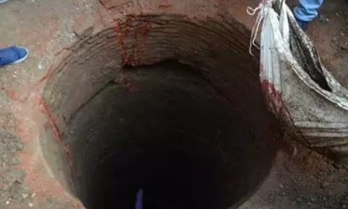 UP: संभल में धार्मिक स्थल पर एक और प्राचीन कुआं मिला