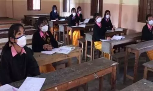 Assam:  स्कूल छोड़ने जा रहे अपने दो सौतेले भाइयों का गला रेतकर हत्या