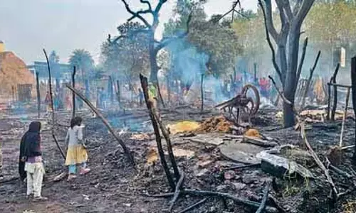 Machhiwara: 10 झुग्गियाँ जली, 7 जानवर की भी मौत