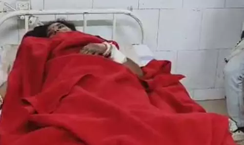 सनकी प्रेमी, चाकू मारकर प्रेमिका को किया लहूलुहान