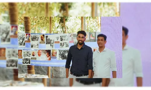 Kerala में विवाह स्थल पर सजीं गांधीजी की पुस्तकें और तस्वीरें Kerala में विवाह स्थल पर सजीं गांधीजी की पुस्तकें और तस्वीरें