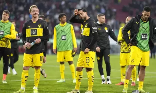 Dortmund ने 10 खिलाड़ियों के साथ बुंडेसलीगा में पहली जीत दर्ज की Dortmund ने 10 खिलाड़ियों के साथ बुंडेसलीगा में पहली जीत दर्ज की